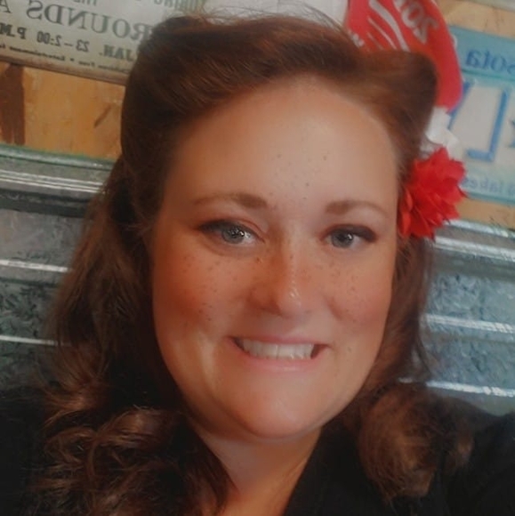 Meet your Posher, Michelle - Picture 1 of 1